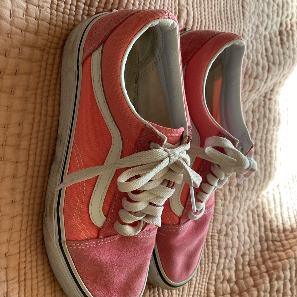 Pink Vans - Picture 2 of 4